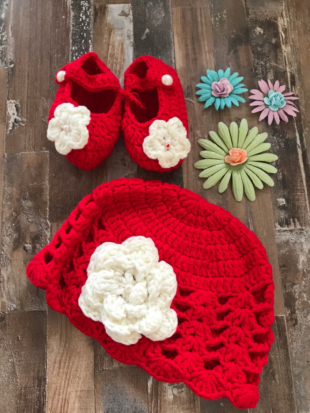 Set of Baby Booties and a Baby Hat, Crochet Baby Hat and Booties - Etsy