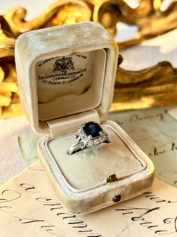 Fine Deep Vivid Blue Sapphire Cushion Cut Round Di