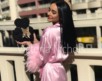 Robe de penas rosa personalizado: Robe de cetim para noivas, tamanho grande