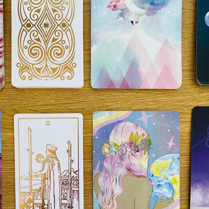 Tarot-Therapiesitzung Finden Sie Ihre Wahrheit heraus Lassen Sie sich vom Universum helfen, Trauer, Trauma, Verwirrung und Schmerz zu heilen und zu verarbeiten. Schicken Sie uns Fragen per E-Mail Bild 5