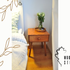 Mesita de noche, madera contrachapada, cajones, patas de roble