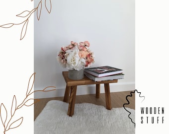 Handmade Solid Oak Stool 35x25x25 cm – Mini Wooden Footstool, Rustic Plant Stand, Small Milk Stool with Screw-On Legs