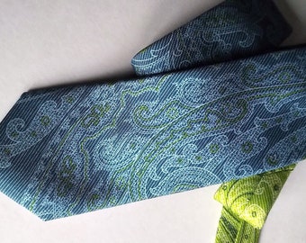 Robert Graham - 100% Silk Necktie /  Shades of Teal & Lime Green in a Subtle Baroque Design / Elegant Necktie / Never Worn