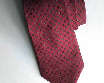 Vintage Valente Necktie/ 100% Silk / Wine, Maroon Color/ Small, Rosette Type, White and Black Paisleys/ Made In Canada/ 1980's/ *EXCELLENT