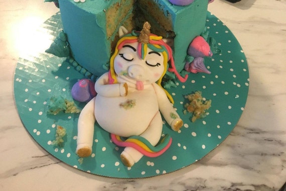 Fat Unicorn Cake