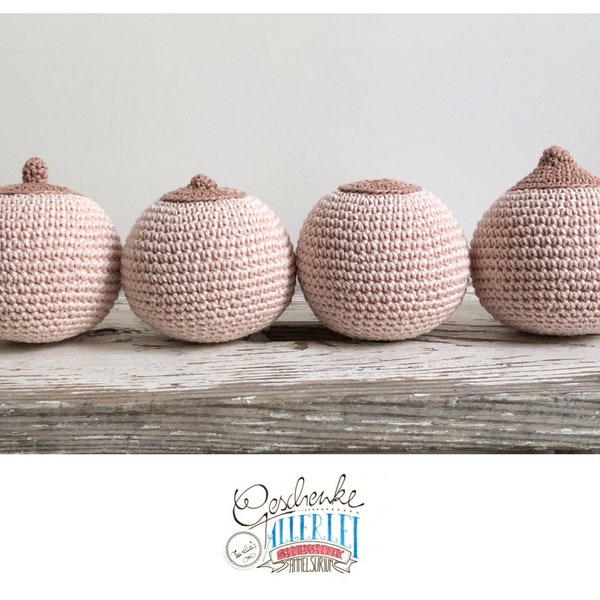 Crocheted breast model for midwives - teaching aids - teaching model for breastfeeding advice - 4 different shapes to choose from in light skin tone