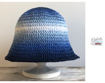 gehäkelter Fischerhut - Blau-Weiß im Farbverlauf - gestreifter Häkelhut - Baumwolle - Sonnenhut mit Streifen - Einheitsgröße
