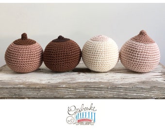 Crocheted breast model for midwives - teaching model for breastfeeding advice - teaching aids - 4 different shapes to choose from in skin tones - cotton