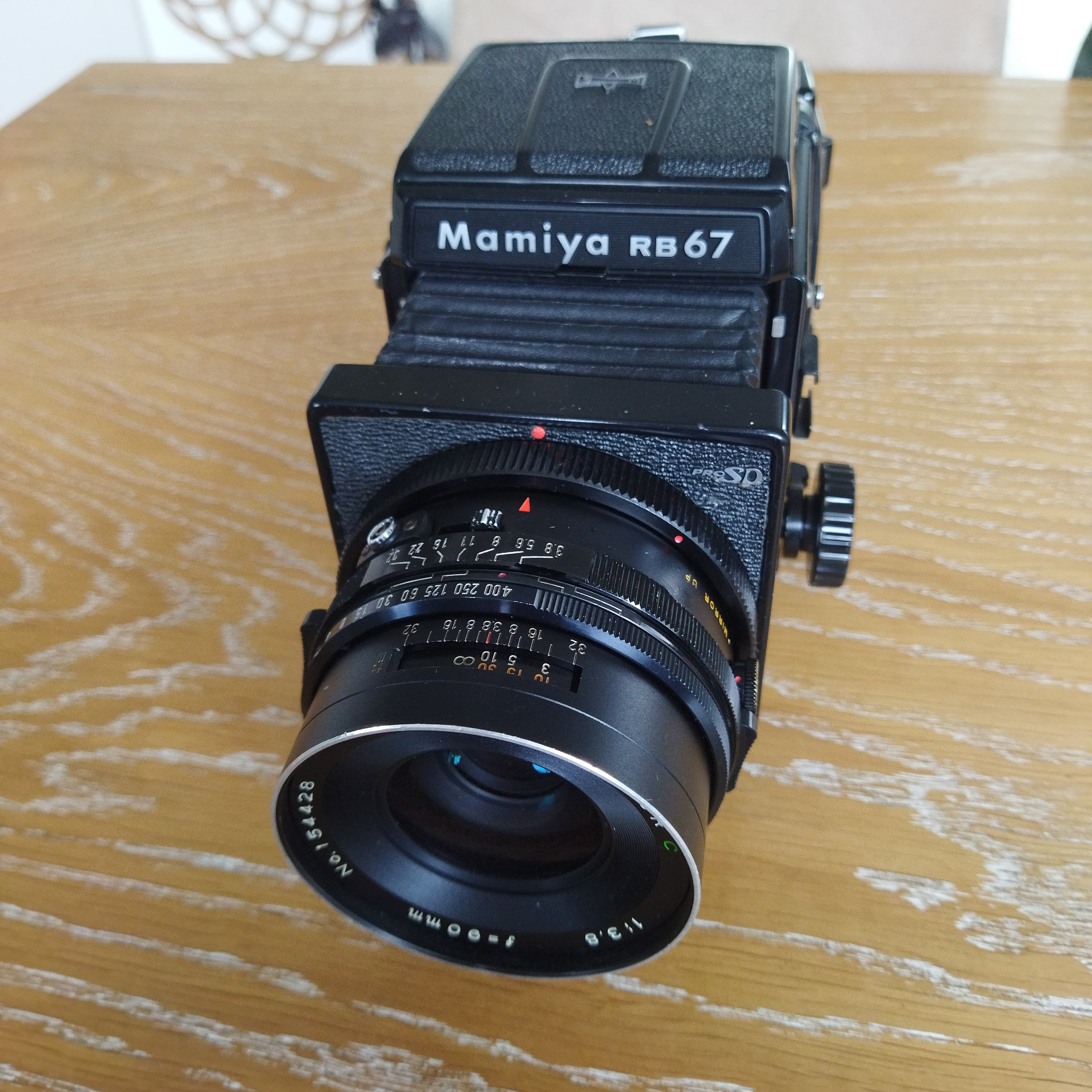 Kamera filmowa Mamiya RB67 SD, obiektyw Sekor 90 mm f/3.8