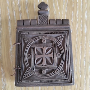 Wooden Ornate Religious Icon, Madonna and Jesus, Catholic Vintage, Folding icon, Religious Icon, Wooden Icon, Christian Home Decor