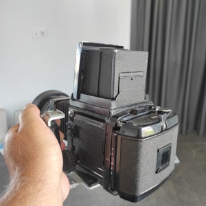 Mamiya RB67 S Camera with Seiko K/L 127mm Lens & Handle - Vintage Medium Format Photography Kit