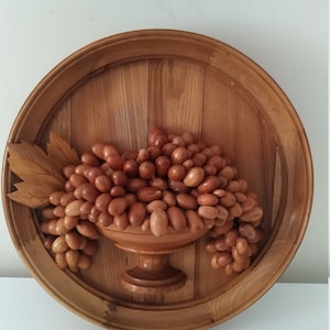 Wooden Grape Plate, vintage carving, Vintage Wall Decor