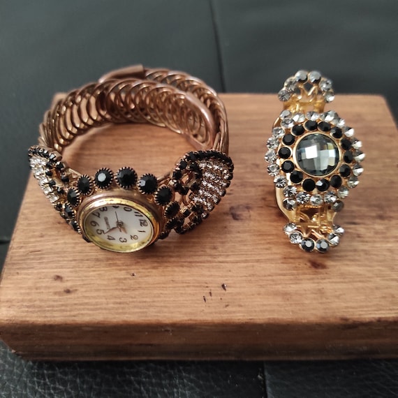 Hair Claw Clip and Watch, Vintage Accessories