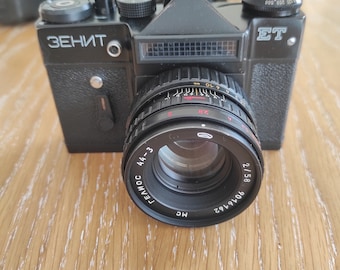 ZENIT ET Russian Film camera With a Lens