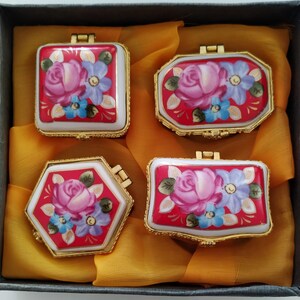 Vintage trinket box,ceramic,porcelain jewelry box,tiny box