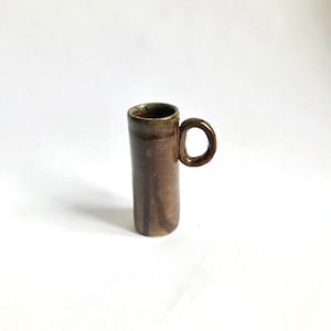 Mini vase oreille (au premier plan) - Céramique