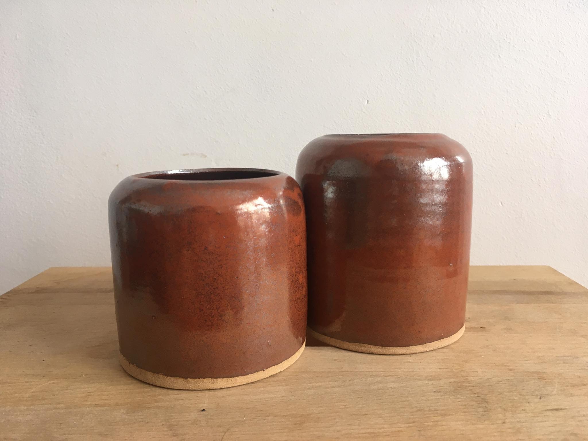 Vase Cylindre Rouge Mat | à Droite - Céramique