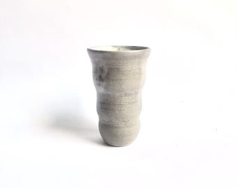 Mini-vase à courbes blanc (à gauche) - Céramique