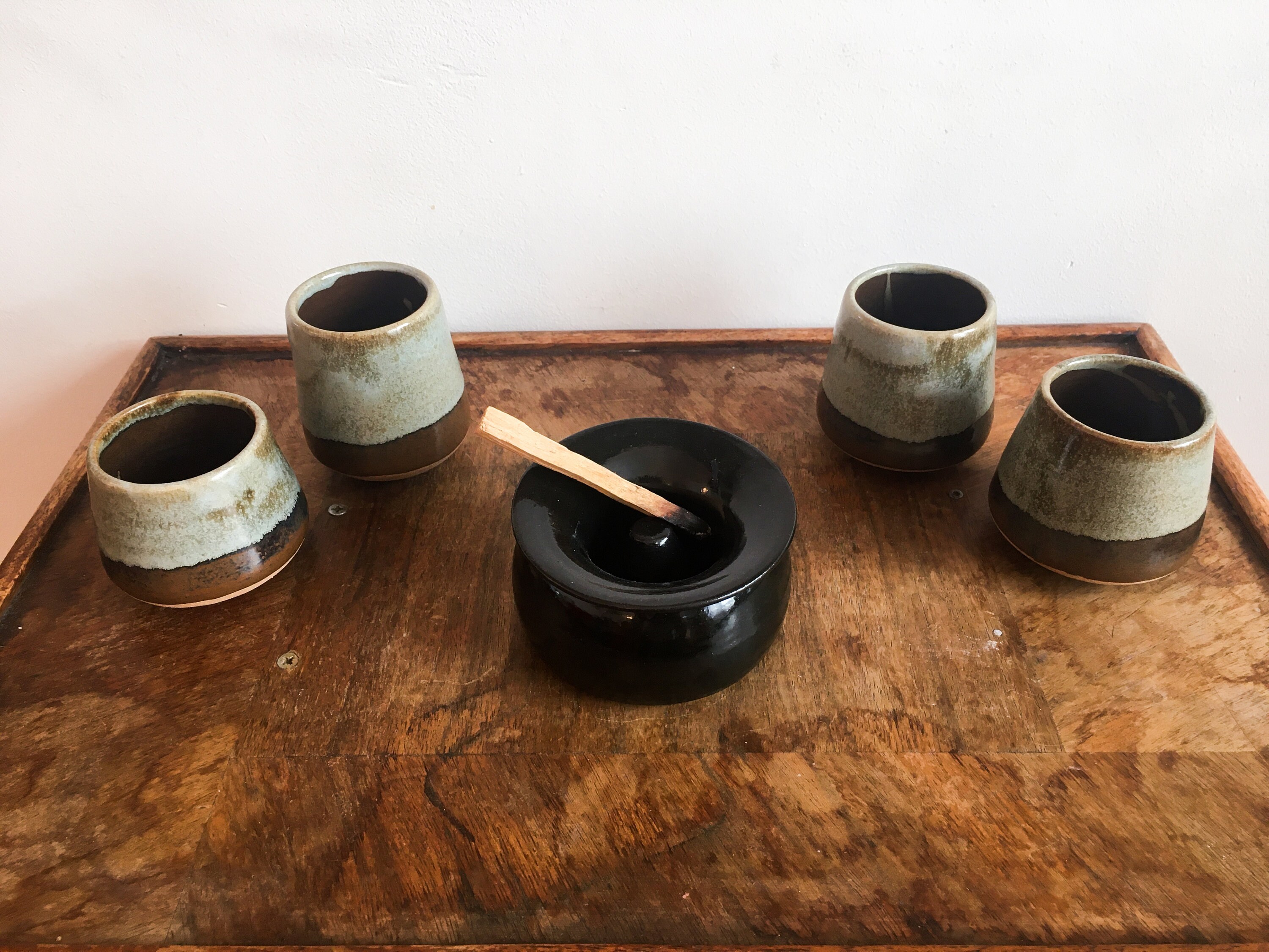 Tasse Bicolore en Forme de Poire | Deuxième à Droite - Céramique