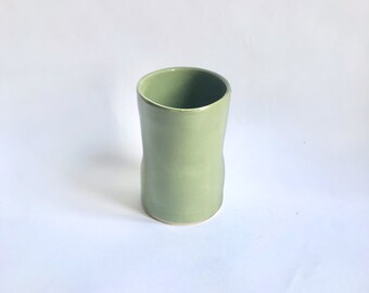 Vase vert pincé - Céramique