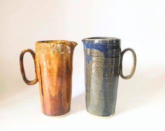 Jarra ocre (izquierda) - Cerámica