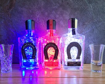 Lámpara de botella de tequila Herradura – Luz LED en forma de herradura, regalo reciclado