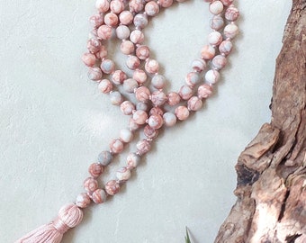 Rosa Mala 108 Perlen Meditation Mala Halskette, Frosted Pink Jaspis Japa Mala, Pastell Heilmala mit rosa Quaste, Geschenk für Sie