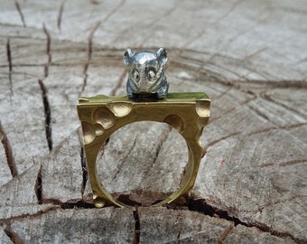 Mouse and Cheese Ring - Mouse Ring - Hamster Ring - Cheese Ring - Food Ring - Sterling Silver Ring - Animal Ring - Funny Ring - Zoo Ring