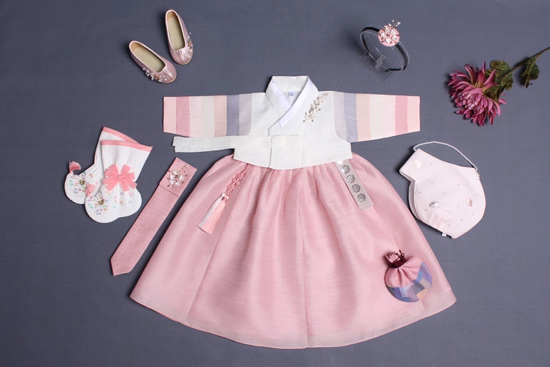 Girl Baby Hanbok Korean Traditional Dress First Birthday Party Celebration Hanbok Dress Clothing Set Total 10 items 1 Age Pink Ivory