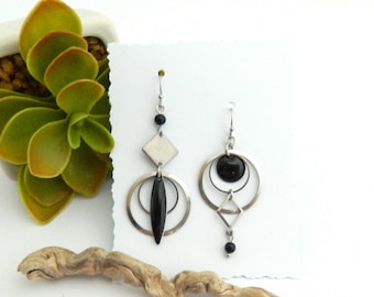 Asymmetrical earrings, black and steel