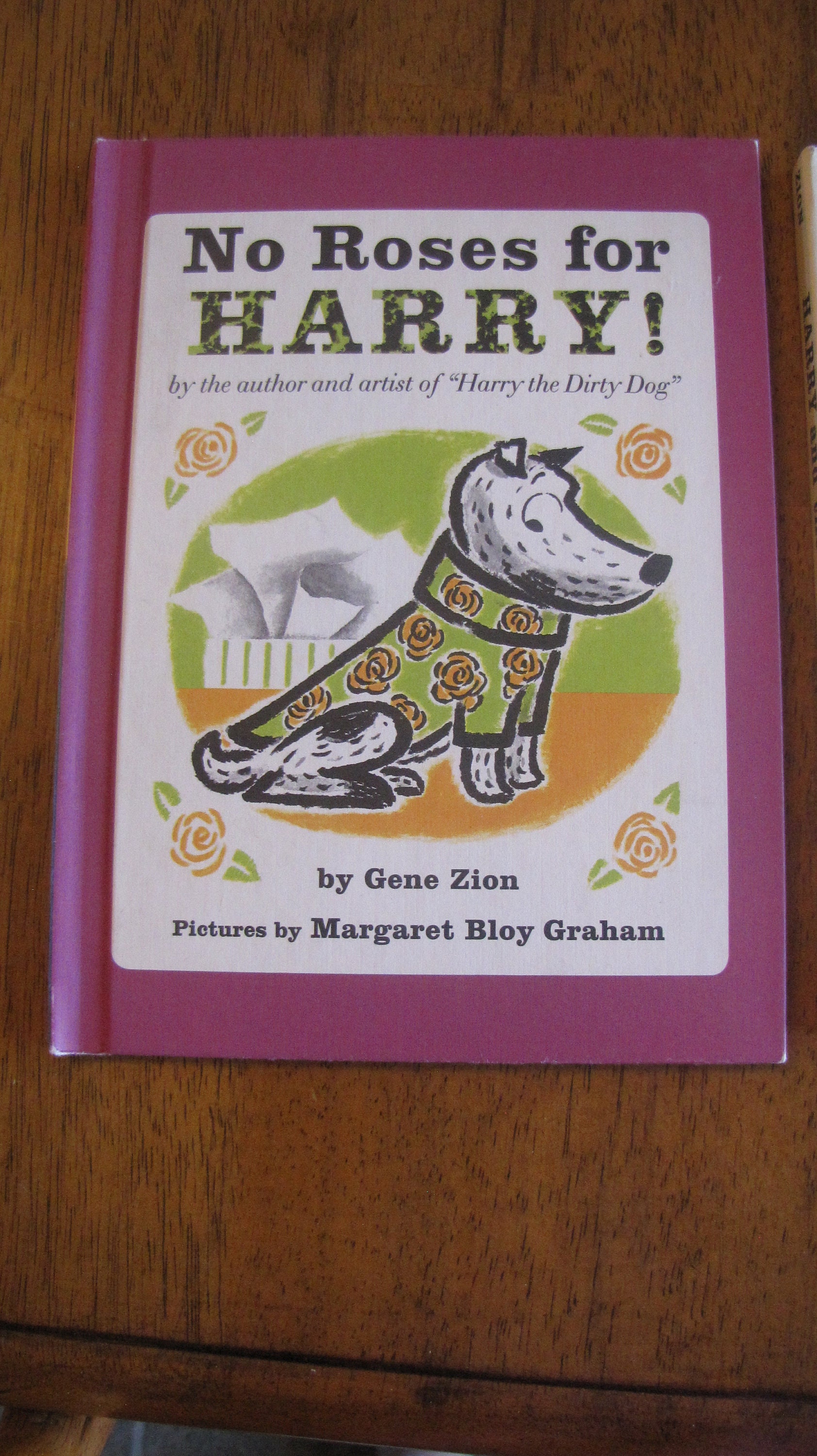 No Roses for Harry! 絵本 No Roses for Harry! (Harry the Dog): Zion, Gene, Graham