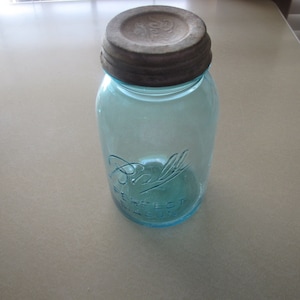 Vintage Blue Ball Perfect Mason Canning jar with Lid