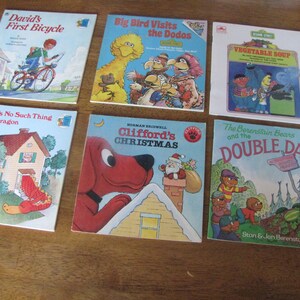 6-Vintage Children&#39;s books, Sesame Street Vegetable Soup, Big Bird Visits the Dodos, Clifford and more...