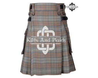Black watch Weathered Kilt - Scottish tartan Utility Kilt - Cargo Pockets Kilts for Men - 16 Oz Tartan Kilt - Custom Made Kilt for men
