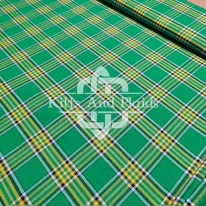 Irish Green Tartan - Tecido xadrez 100% acrílico caseiro - Lavável à máquina - 54 polegadas de largura - Running Yards - Tecido para fazer kilt
