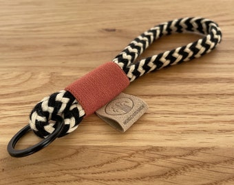 Express shipping // Lanyard "short" | Wishing well