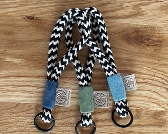 Express shipping // Set of 3 “Lanyards-Family-Friends” | Wishing well