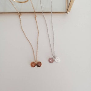 délicat collier initiales, collier simple lettre, or, argent, mère fille, personnalisable, gravure, prénom, maman, demoiselle d'honneur, JGA