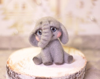 Needle felt toy Baby Elephant. Felt sculpture. Eco-friendly toy.
