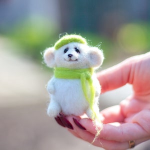 Needle felted  Mouse in mixed technique.