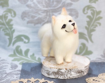 Needle felted toy Samoyed . Felt sculpture. Eco friendly toy. Gift for Samoyed owners.