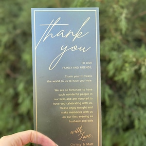 Biglietti di ringraziamento per matrimonio in acrilico con dettagli in lamina d'oro, decorazione da tavola, messaggio personalizzato per gli invitati.