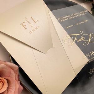 Acrylic wedding invitation, Clear invitation, Gold foil invitation, Unique wedding invitation, Invitation suite, Custom invitation, Envelope