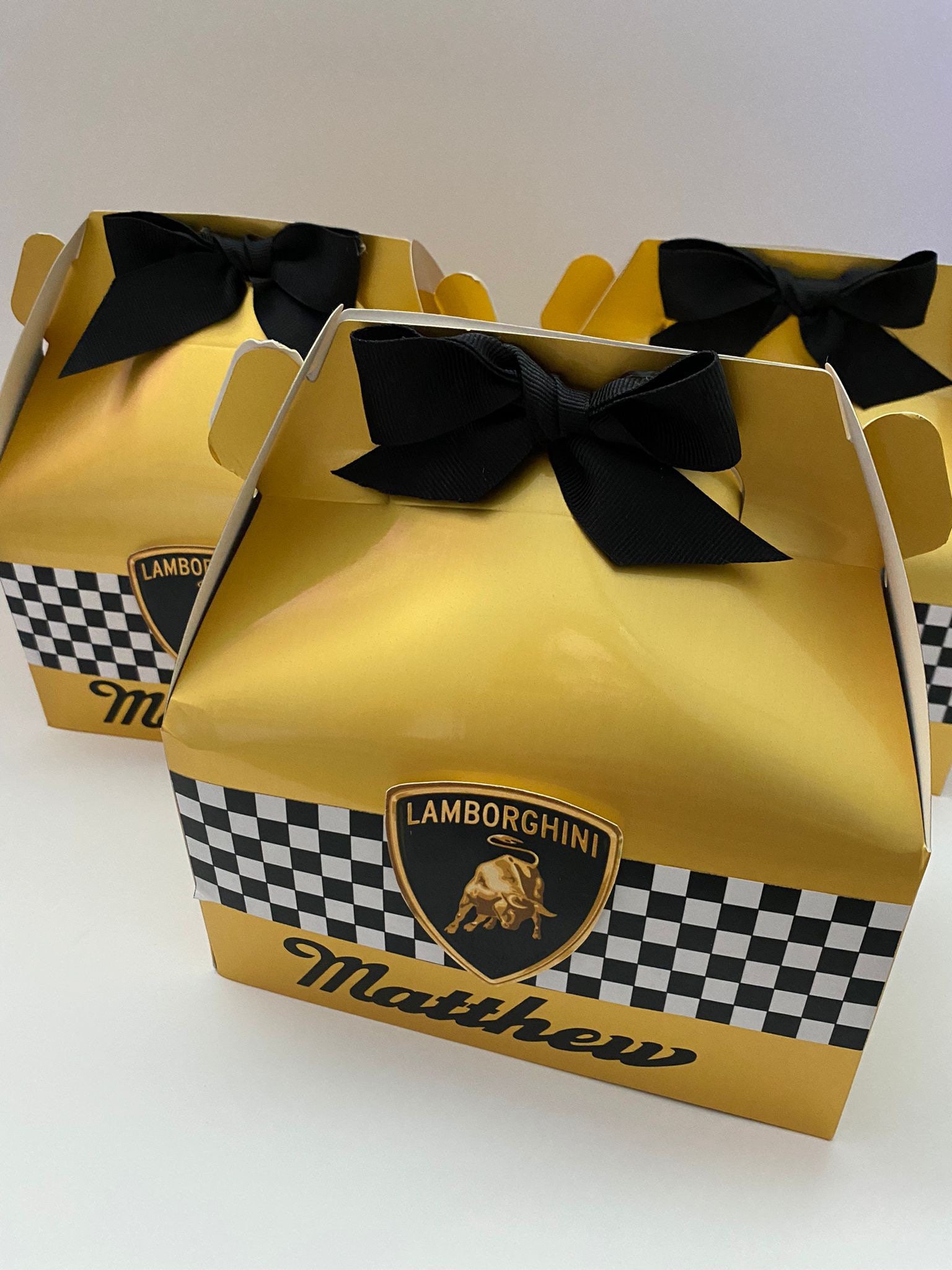 Lamborghini, Lamborghini favor boxes,Luxury cars, Lamborghini birthday, formula 1 favor, formula 1, Lamborghini party,Lamborghini gifts