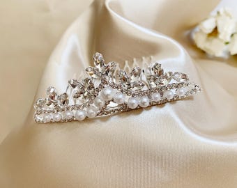 Tiara pequeña con perlas y cristales de imitación para niña de las flores / Tocado para primera comunión