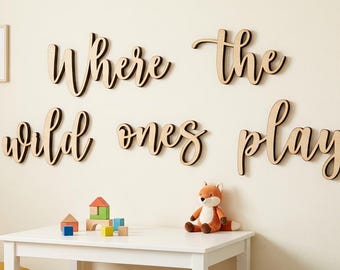 Letrero "Donde juegan los salvajes" / Letrero de pared para guardería / Decoración de pared para sala de juegos / Cita para habitación infantil / Decoración de guardería con temática de bosque / Letrero cortado con láser