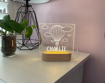 Nombre con globo aerostático / Luz nocturna / 2 bases a elegir