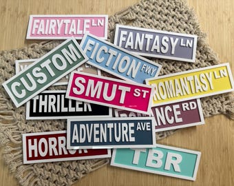 Letrero de calle para estantería Booktok de 20 cm, personalizado con el género literario, decoración de estantería acrílica, con temática de romance, fantasía y obscenidades.