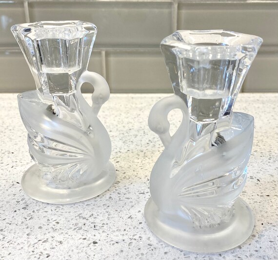 Single Vintage Frosted Glass Swan Taper Candle Holder Single Vintage Frosted Glass Swan Taper Candle Holder