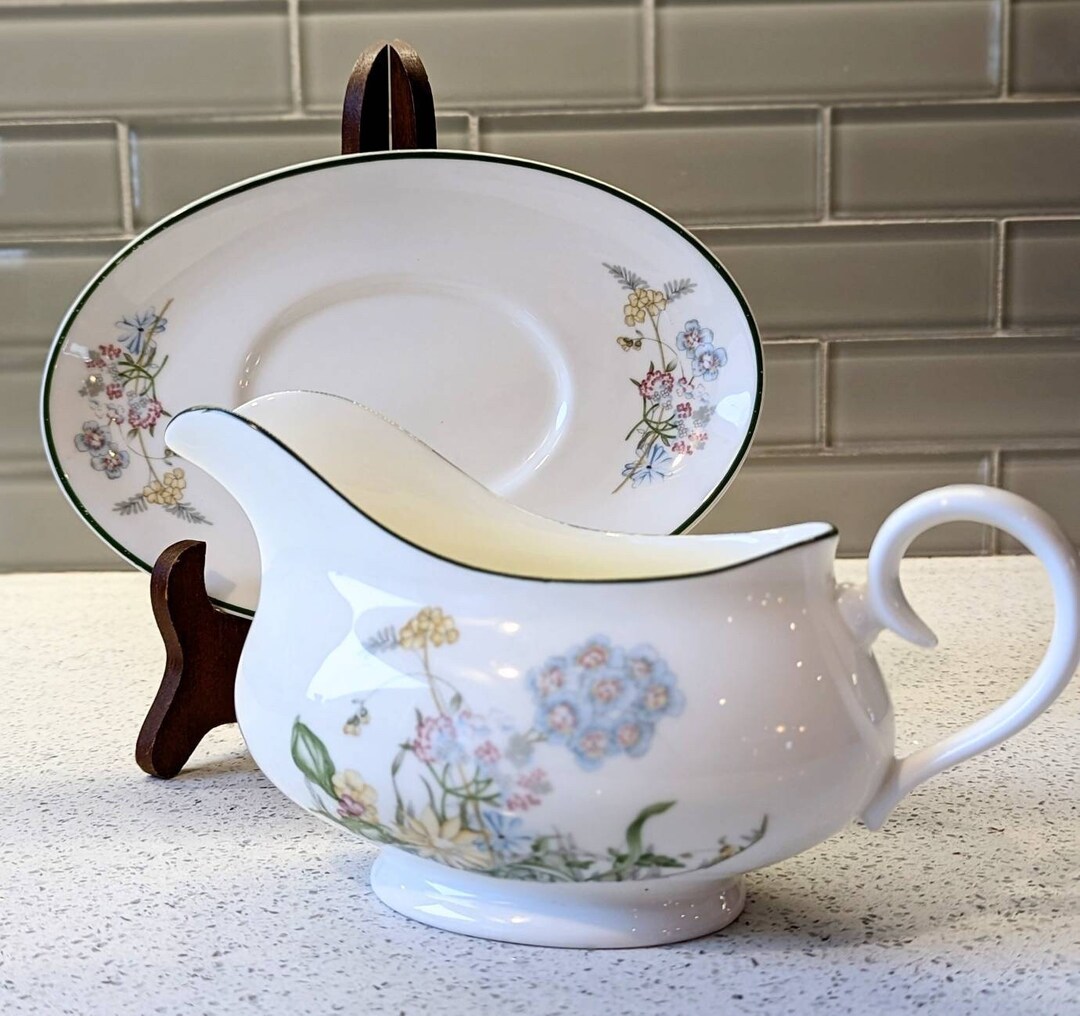 ︎ロイヤルアルバート オールドカントリーローズ グレイビー